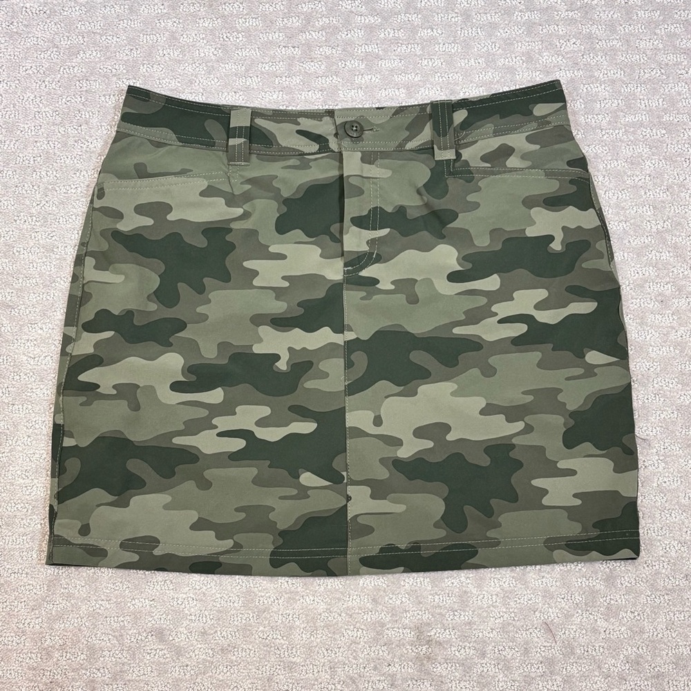EDDIE BAUER Green Camouflage Skort Womens Sz 8 EUC Adventurer 2.0 EUC